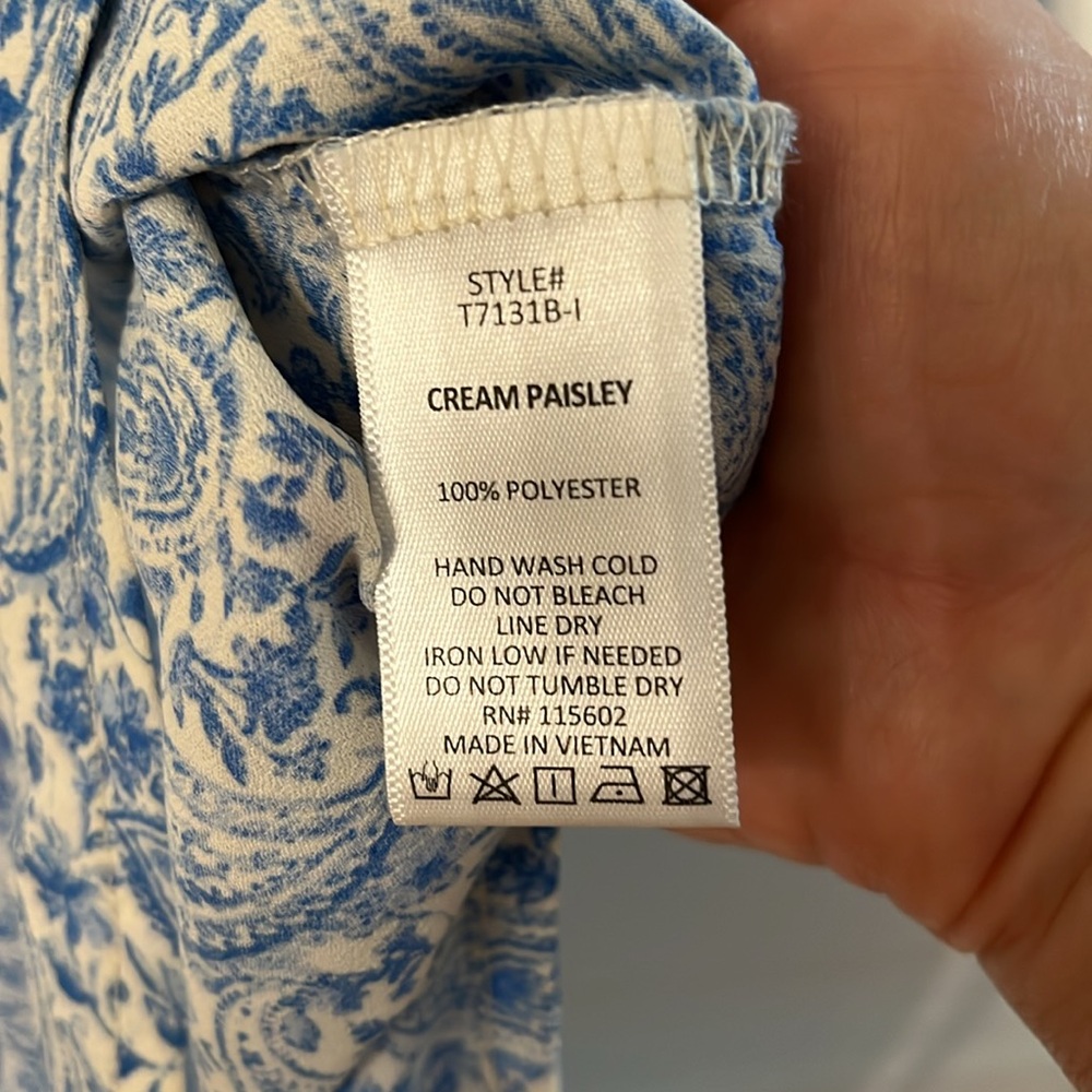 Cute Cream Paisley Top by Lush - Picture 5 of 7